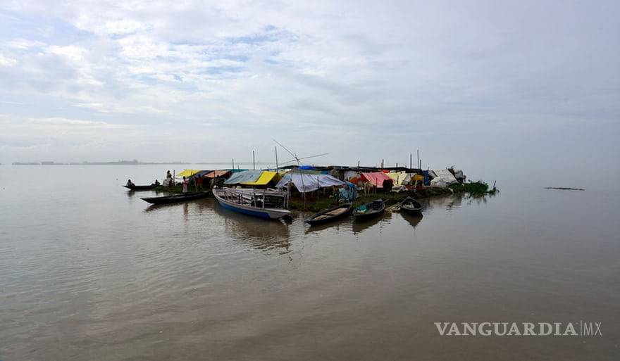 $!El desastre que es ignorado; inundaciones en India, Bangladesh y Nepal han dejado más de mil muertos