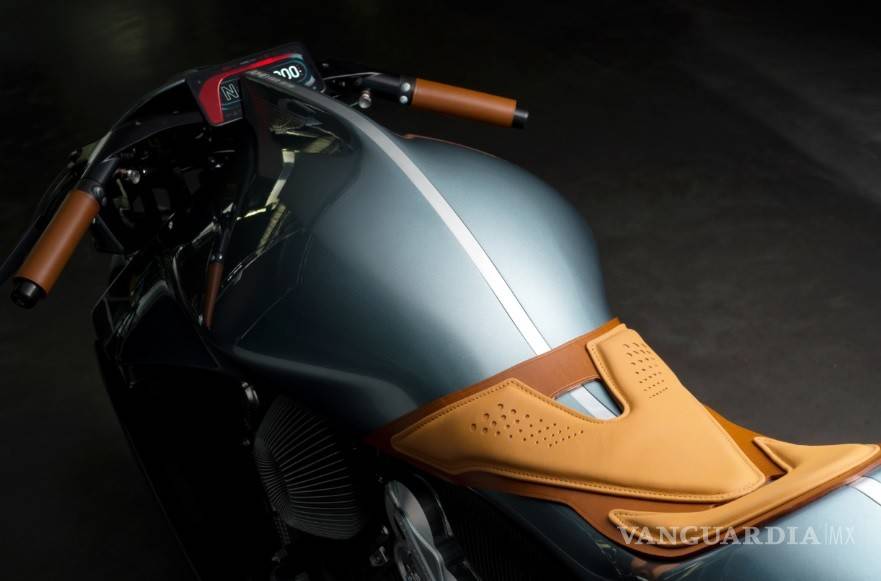 $!Aston Martin lanza su súper exclusiva motocicleta AMB 001
