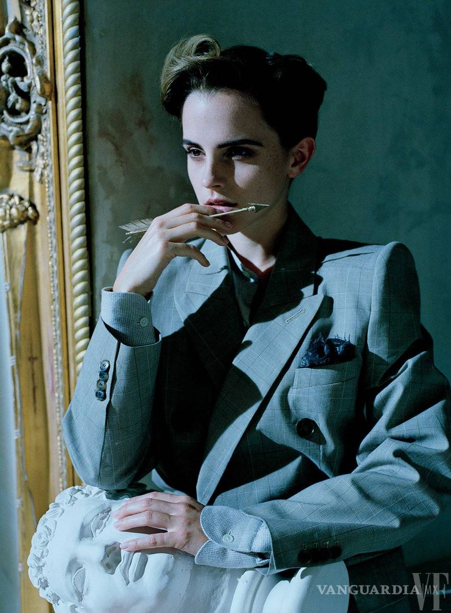 $!Emma Watson luce sexy topless para revista