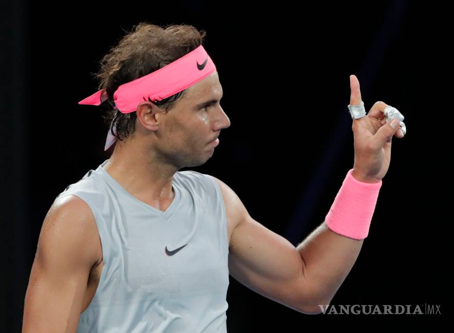 Nadal y Dimitrov avanzan sin problemas en Australia