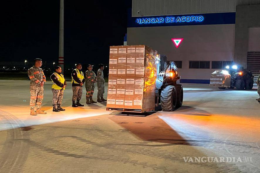 $!Apoyos alimentarios fueron llevados por la Sedena a la ciudad de Pereira.