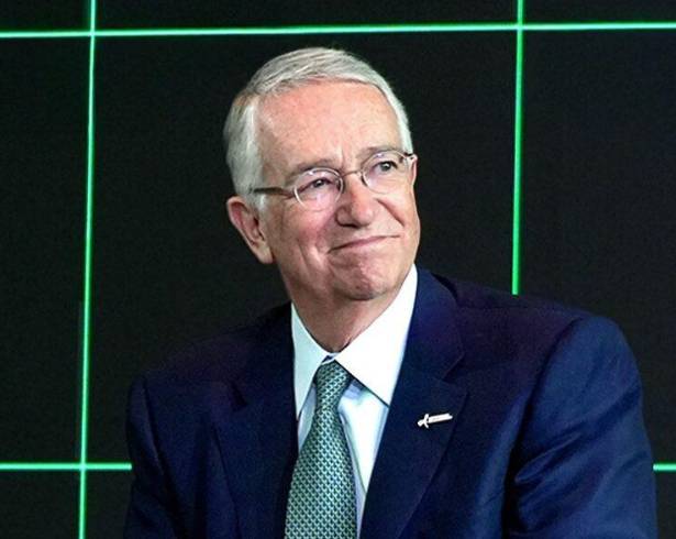 Ricardo Salinas Pliego ofreció recompensa a quien comparta videos de políticos en el Super Bowl.