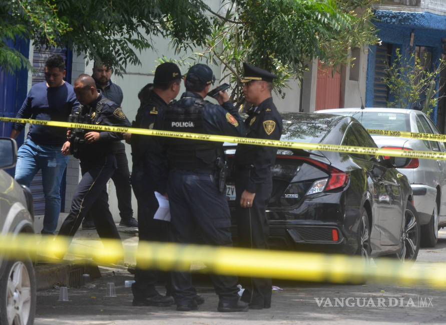 $!Matan a cuatro hombres en un tiroteo en Iztapalapa