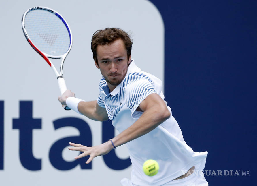 $!Roger Federer alcanza los Cuartos de Final de Miami tras una caótica espera