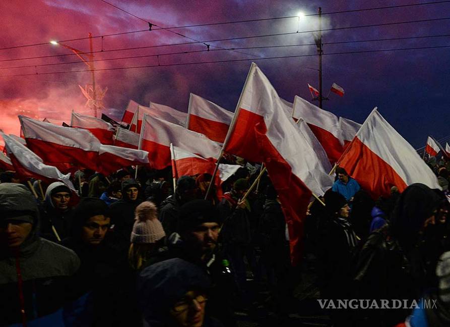 $!Miles de ultraderechistas marchan en Polonia