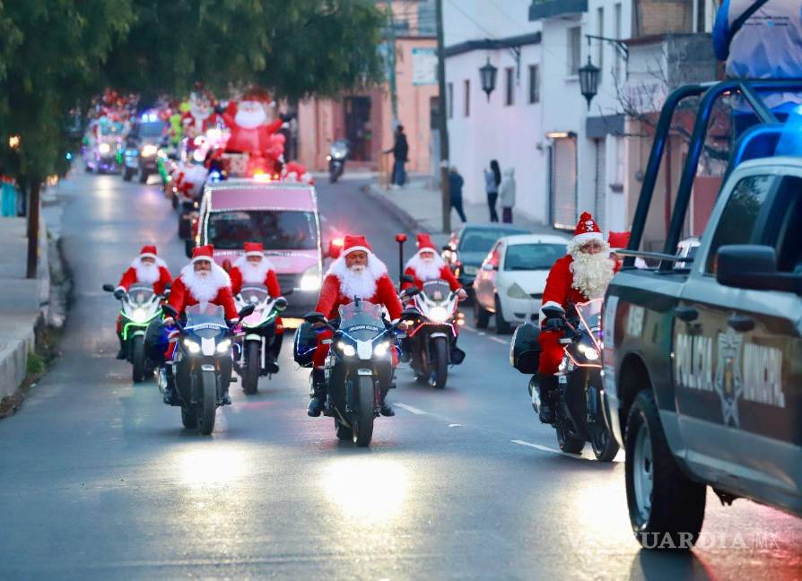 $!Los Santa Claus motorizados prometen sorprender a chicos y grandes.