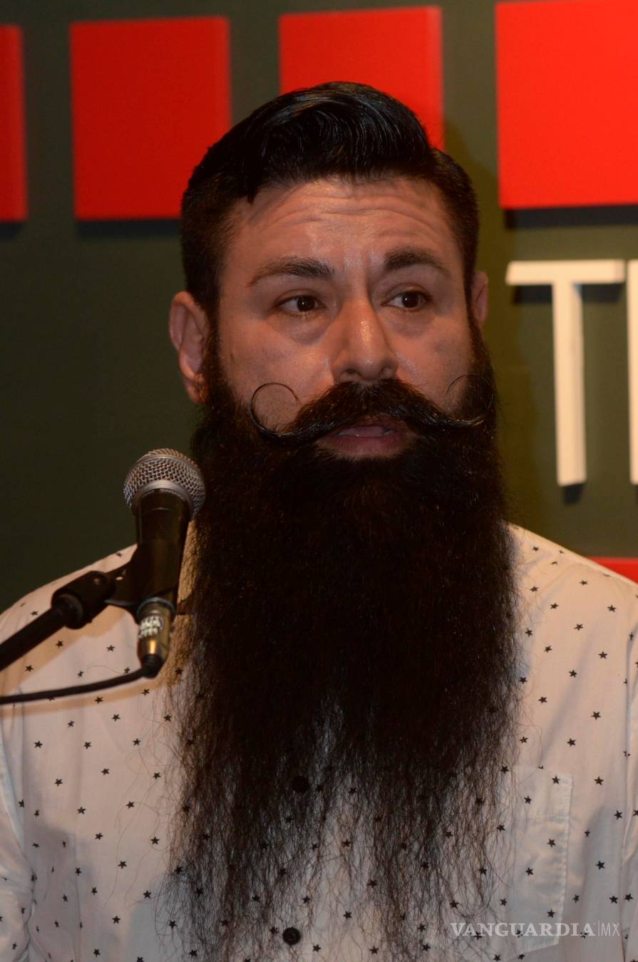 $!Marcos Mares expone su dedicación a la creación artística