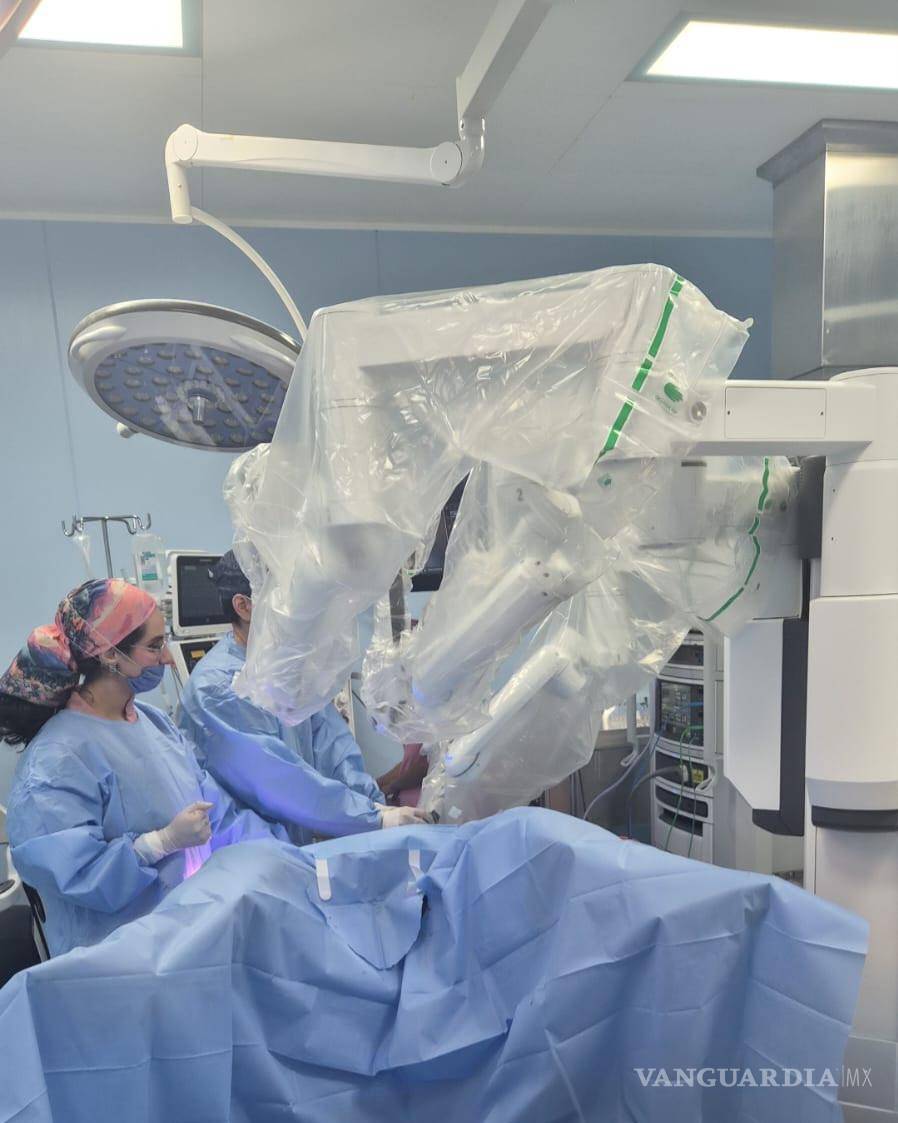 $!El robot Da Vinci llegó al Hospital General del ISSSTE en Saltillo en octubre de 2025.
