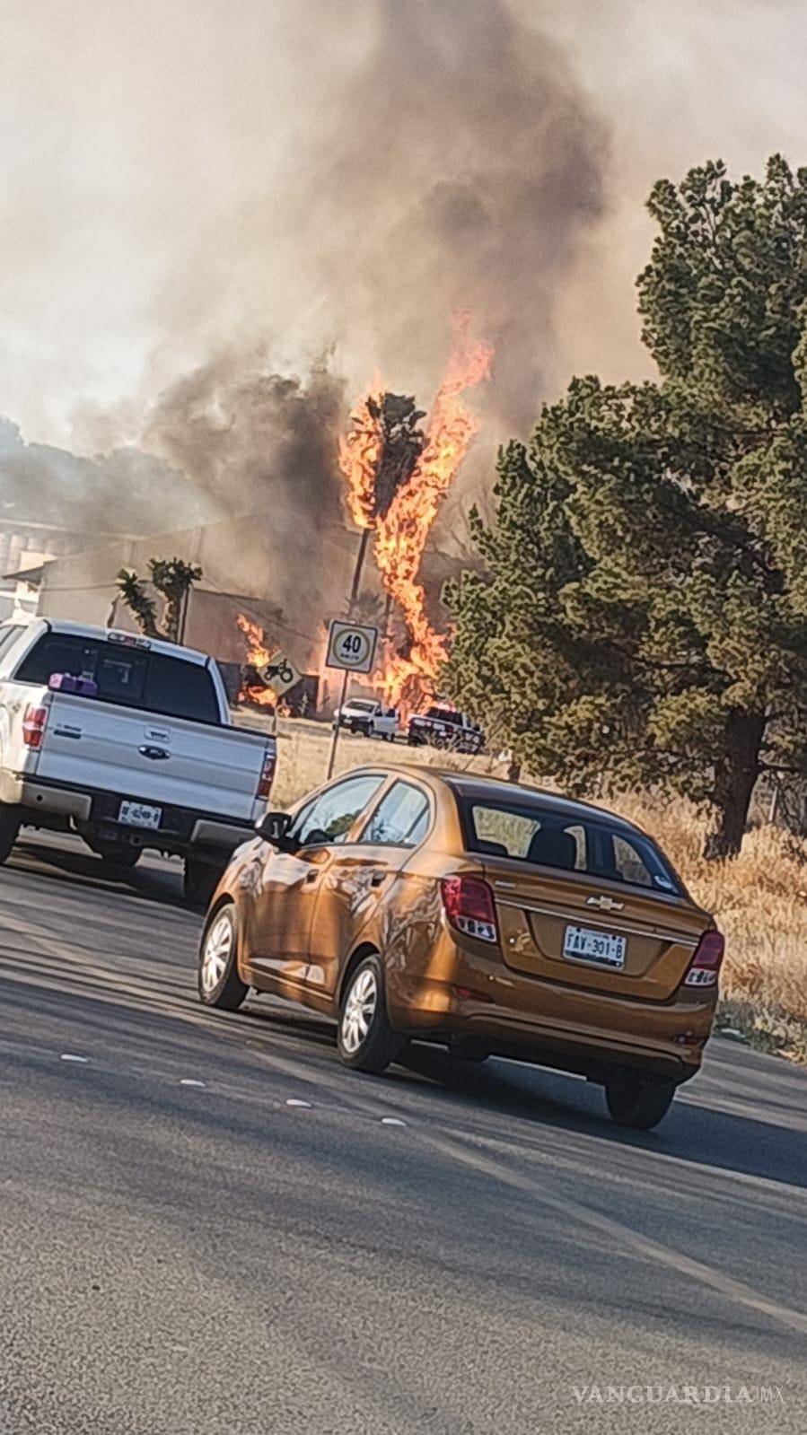 $!Los bomberos de Parras se negaron a intervenir ante el incendio, pues “tenían orden de no apoyar a Casa Madero”, afirma la vitivinícola.