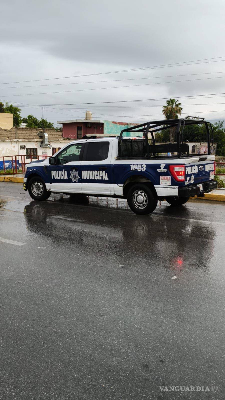 $!Elementos de Protección Civil realizan recorridos preventivos en zonas con historial de acumulación de agua en el municipio