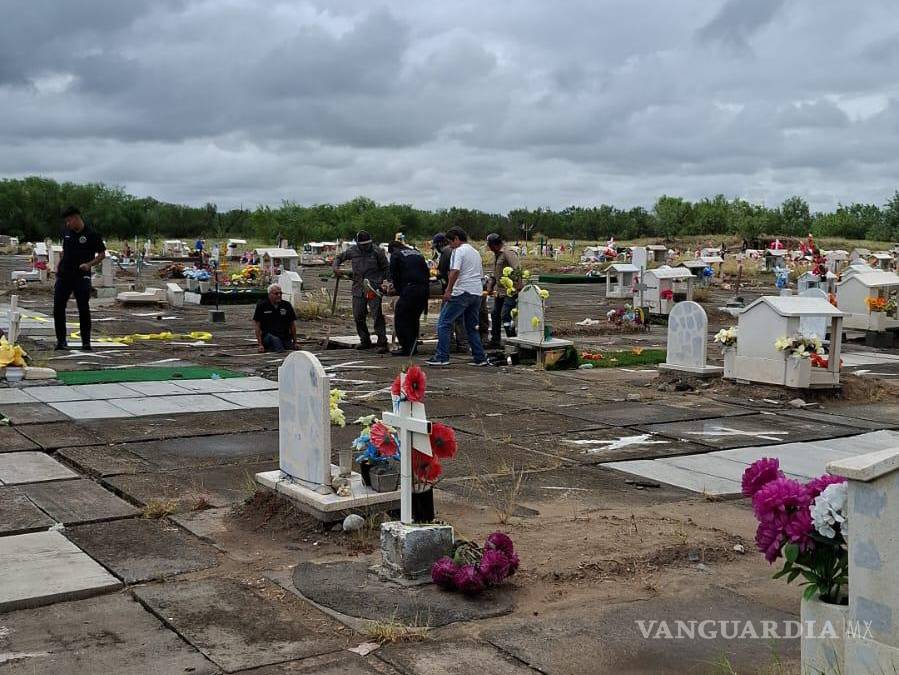 Cae joven al interior de una tumba en Marín, Nuevo León