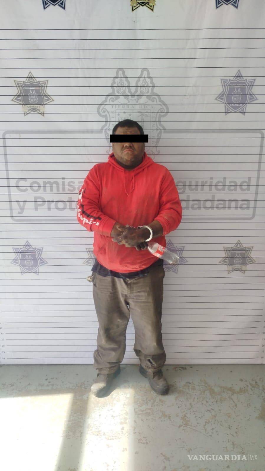 $!El automóvil presentaba alteraciones en el número de serie; un hombre de 43 años fue detenido y es investigado por su presunta relación con los hechos.