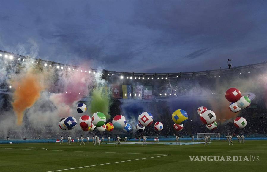 $!Con publico, emotiva y espectáculo, así inicia la Eurocopa 2020 (fotos)