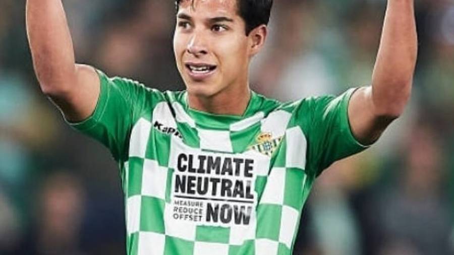 Regresa Diego Lainez con el Real Betis en la derrota ante el Valencia