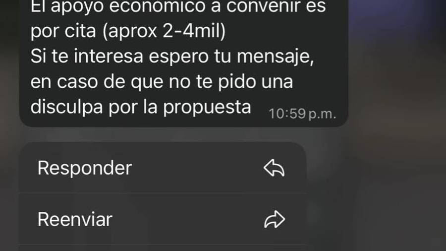 Mujeres resultan engañadas en su intento de encontrar un trabajo mediante las redes sociales.