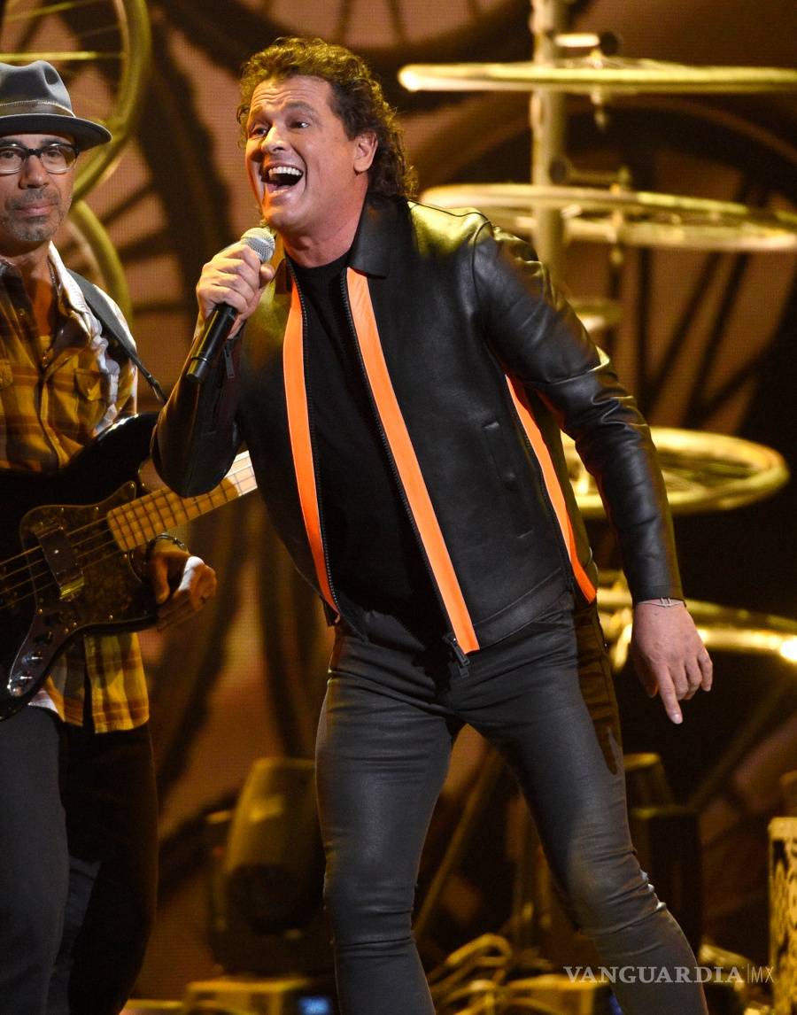 $!Carlos Vives dona su guitarra al Museo de Historia Americana