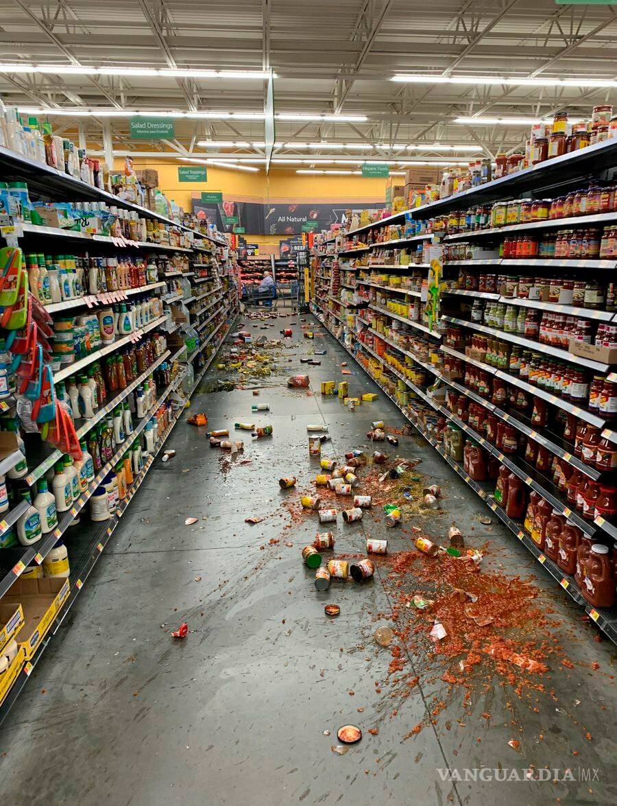 $!California es sacudida por un terremoto de magnitud 7.1 (fotogalería)