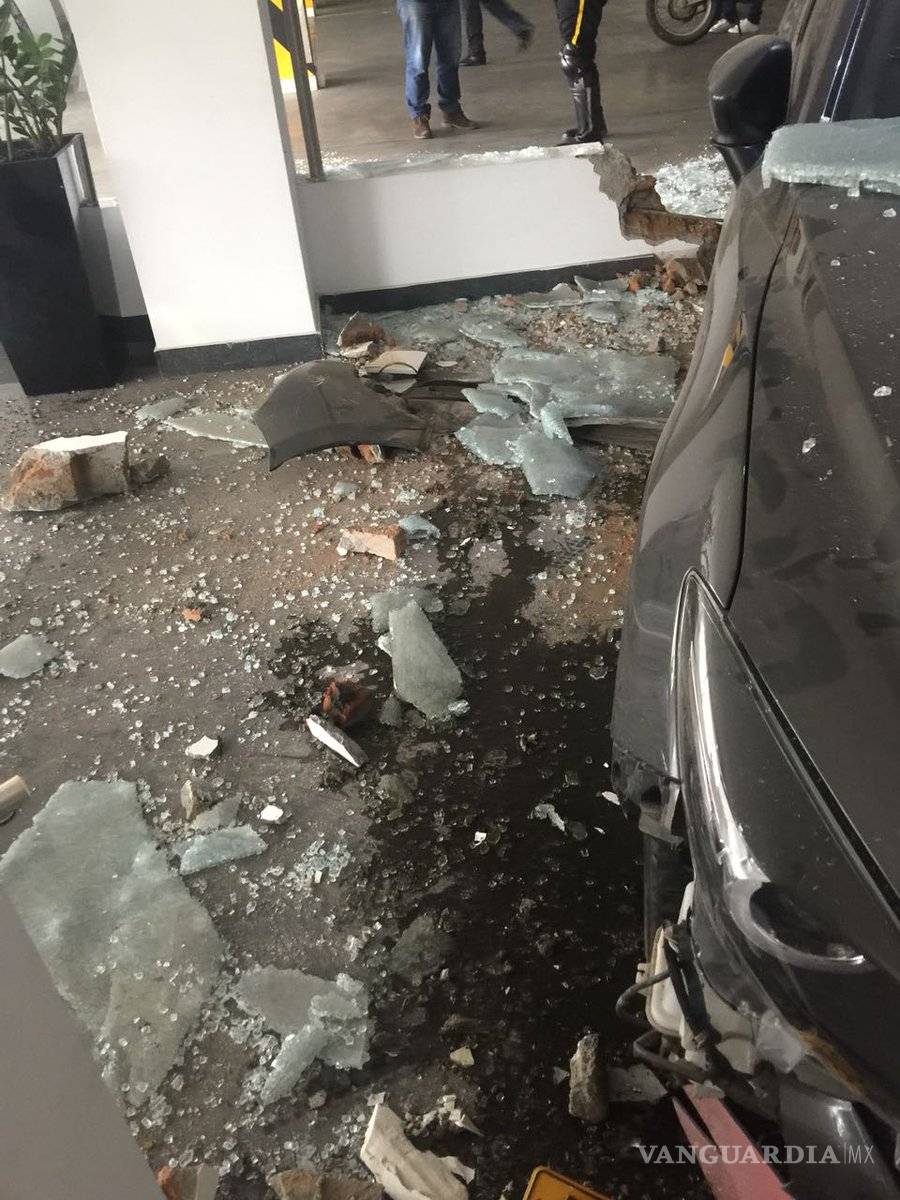 $!Estrelló su auto en motel donde estaba su esposo, con la 'otra'