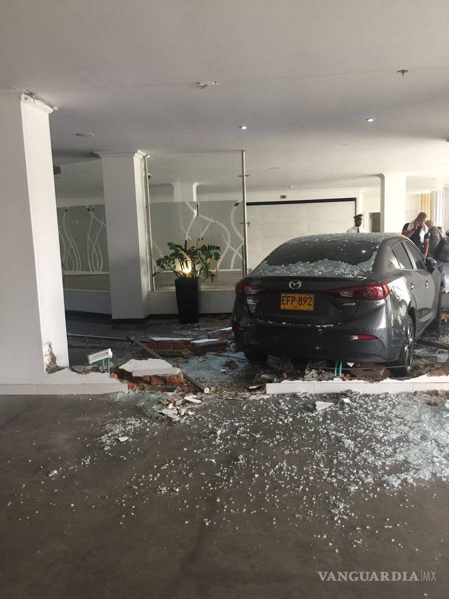 $!Estrelló su auto en motel donde estaba su esposo, con la 'otra'