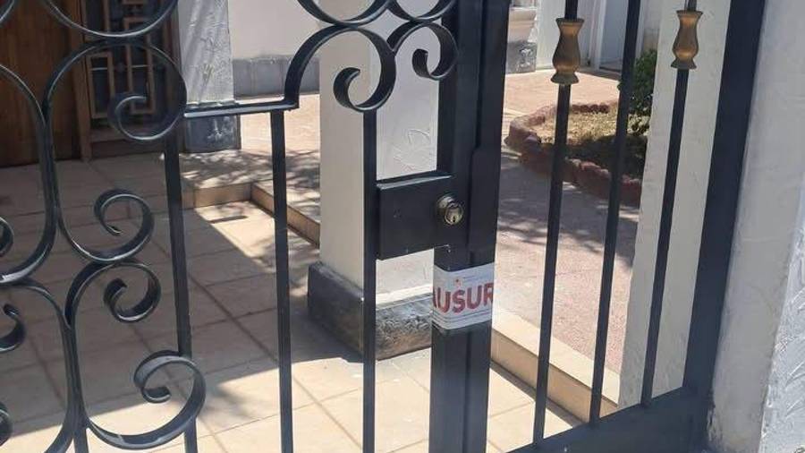 Cuatro adultos mayores se encontraban en el lugar al momento de la clausura.