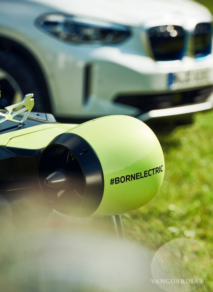 $!E-Wingsuit, el primer traje con alas de propulsión eléctrica