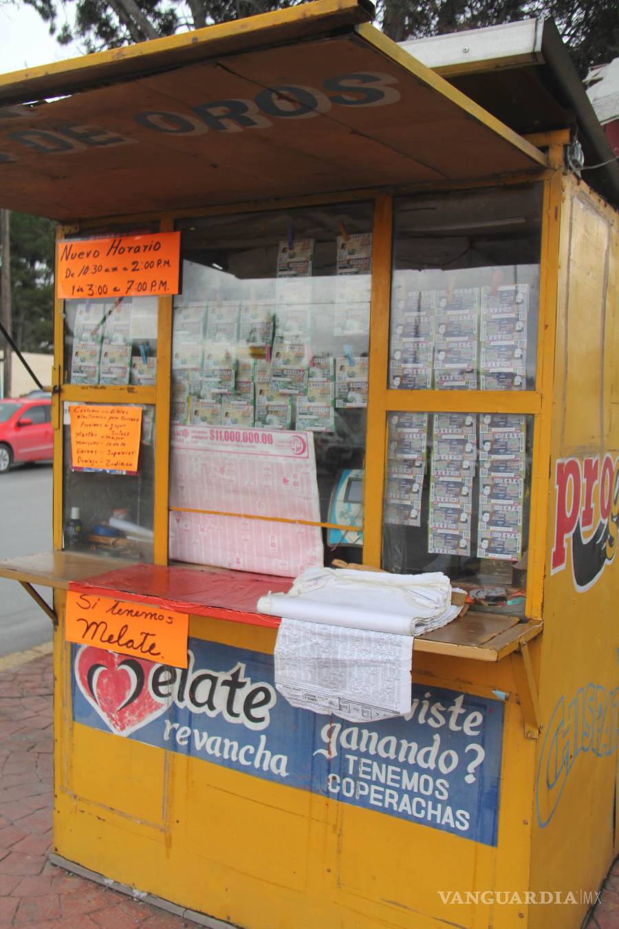 $!Se agotaron en Saltillo boletos para rifa de avión desde hace una semana