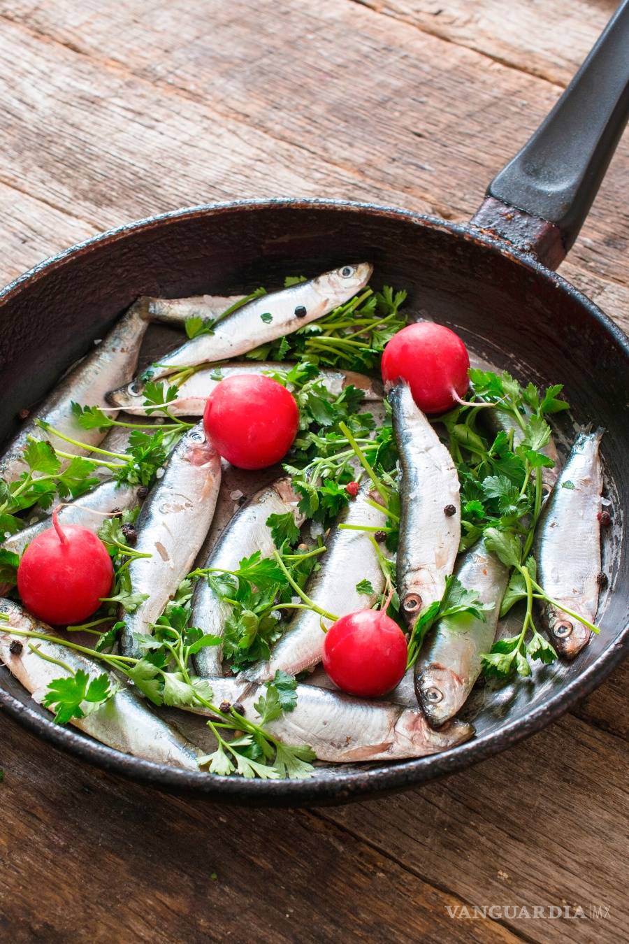 $!Una dieta a base de plantas y pescado reduce la gravedad del COVID-19