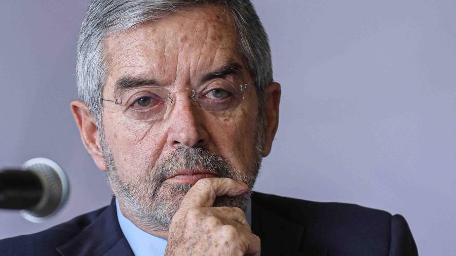 Si bien su salida de la Secretaría de Relaciones Exteriores ocurre en un momento complicado de la agenda internacional y de la relación de nuestro país con Estados Unidos, el doctor Juan Ramón de la Fuente pronto encarará temas personales de salud.