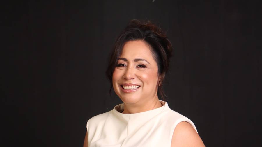 Lupita Mandujano impulsa un viñedo donde el trabajo femenino es clave.