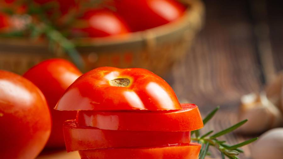 El tomate: orgullo rojo de la cocina mexicana