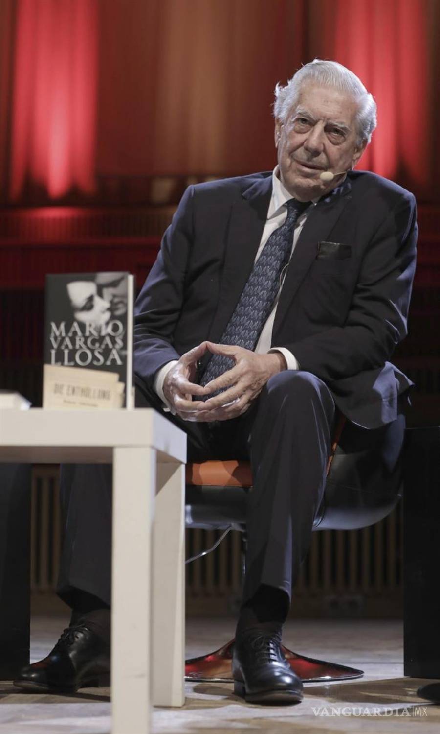 $!Vargas Llosa califica a Trump de “peligroso, inculto e irresponsable”