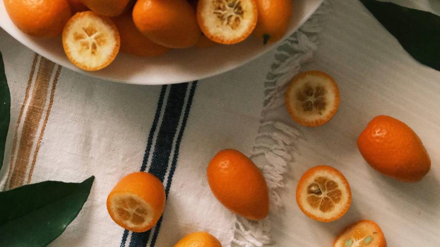 Nutricionalmente también resulta interesante: como otros cítricos, aporta vitamina C y compuestos antioxidantes.