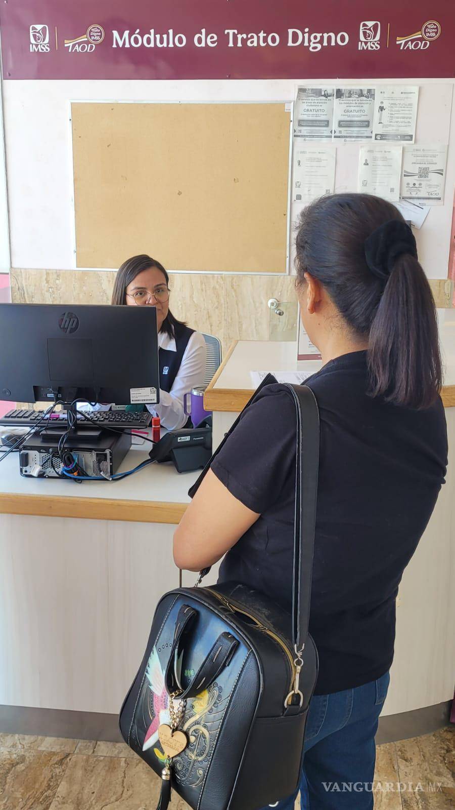 $!El servicio opera desde cinco unidades médicas de Saltillo y regresa a las pacientes una vez concluidos sus estudios.