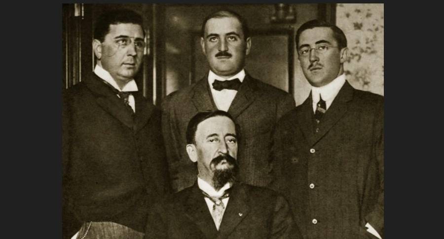 Francisco Madero Hernández y tres de sus hijos: Gustavo, Gabriel y Evaristo. Propietarios y herederos de varias compañías.