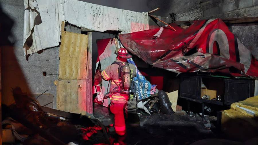 El incendio fue sofocado por miembros del cuerpo de bomberos.