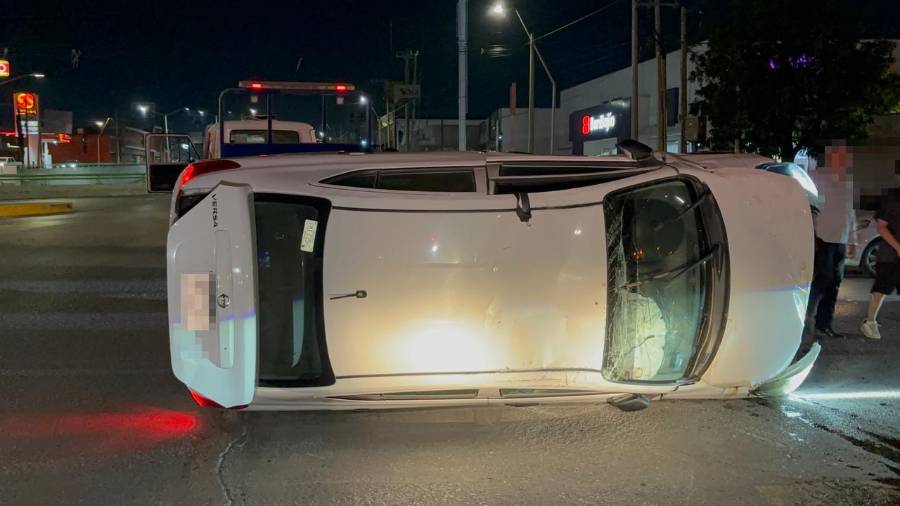 Aunque la volcadura generó alarma entre automovilistas que transitaban por el sector, paramédicos confirmaron que ninguno de los involucrados sufrió lesiones de gravedad, por lo que no hubo necesidad de traslados hospitalarios.