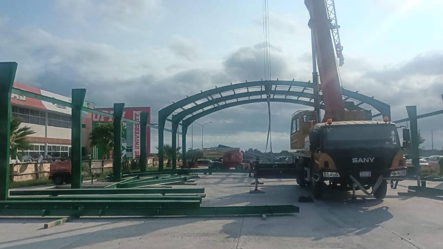 La techumbre será una de las estructuras techadas más grandes de Coahuila, de acuerdo con el rector Raúl Vela Erhard