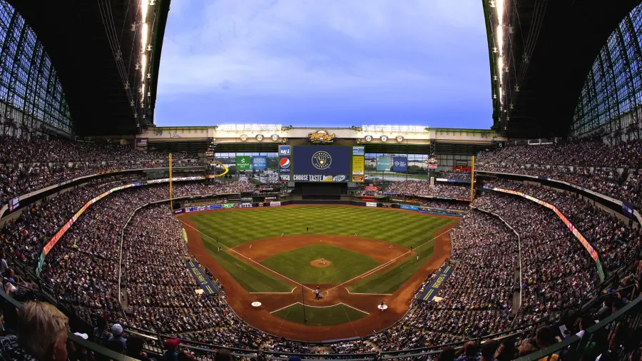 Cuando los Brewers llegaron a la Serie Mundial de 2026, les ofrecieron lugares en las zonas más altas o de pie. La presión de los aficionados obligó al club a reconocer su error y ofrecer una solución.