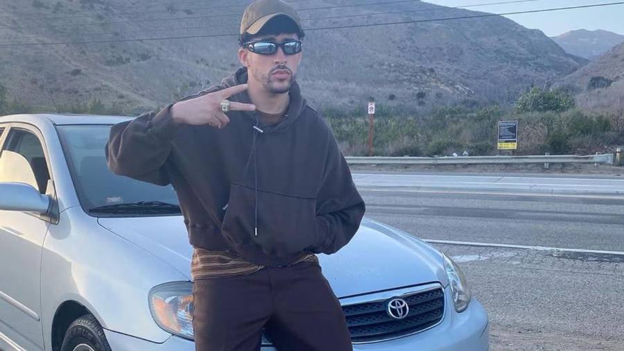 Del Toyota Corolla 2003 que acompañó a Bad Bunny en sus primeros años, hasta superdeportivos exclusivos como Bugatti y Rolls-Royce, la colección de autos del artista refleja su evolución personal y profesional: un recorrido que mezcla raíces, éxito global y un gusto automotriz que va del valor sentimental a la máxima expresión del lujo y el alto rendimiento.