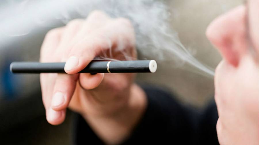 El costo real del cigarrillo electrónico ¿'vapear' es dañino?