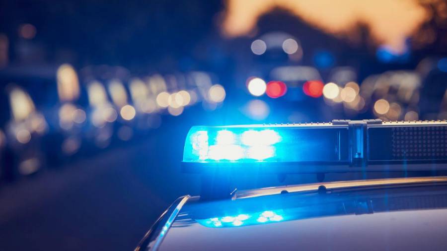 Siete policías de San Pedro Garza García, Nuevo León fueron detenidos por presunto cohecho y quedaron a disposición de la Fiscalía General de Justicia de Nuevo León.