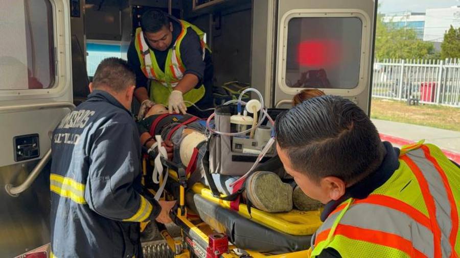 El adolescente de 16 años fue trasladado al Hospital General con lesiones de consideración.