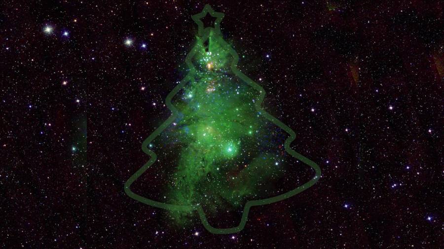 Pino Cósmico, es como llamó la NASA al fenómeno de estrellas que forman la figura; el gas que hay alrededor de ellas, ayuda a generar el tono verde.