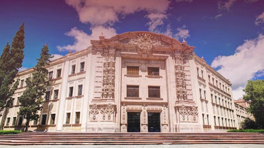 El TecNM Campus Saltillo proyecta impartir las carreras de Inteligencia Artificial y de Semiconductores.