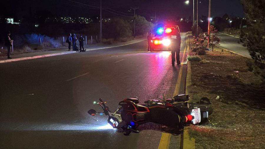 Amigos del joven acudieron al lugar del percance, donde informaron a las autoridades que el estudiante era originario de Oaxaca y no tenía familiares en la ciudad.