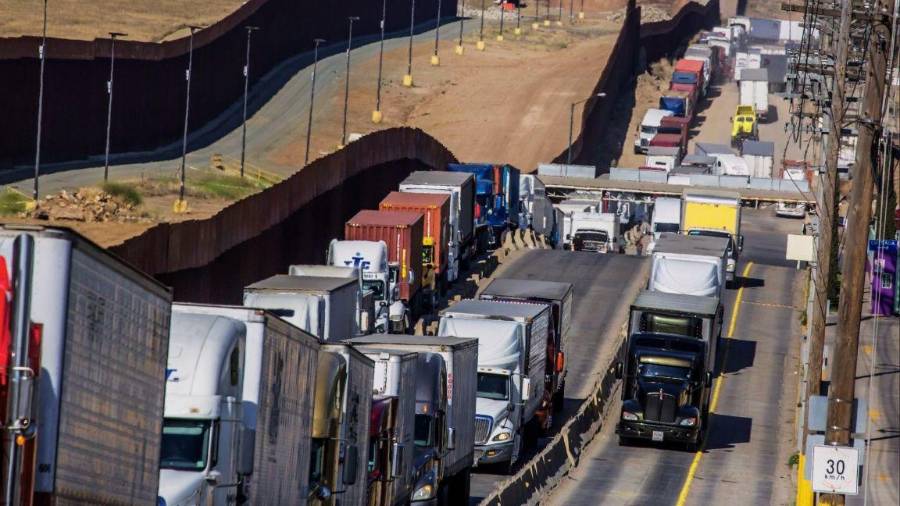 La información de las ventas en el mercado interno, producción, importación y exportación proviene del RAIAVP, el cual integra los resultados de las 10 empresas afiliadas a la Asociación Nacional de Productores de Autobuses, Camiones y Tractocamiones A. C. (ANPACT), entre otras.