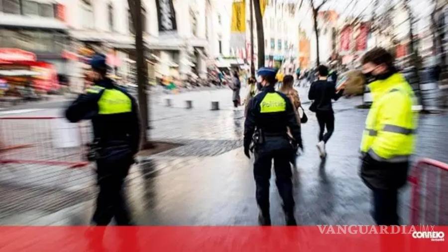 $!Policía belga suspende orgía ilegal frente a una clínica de enfermos de COVID-19