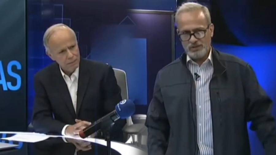 Israel Vallarta protagonizó un momento de tensión durante una entrevista con Ciro Gómez Leyva al lanzarle billetes antes de abandonar el estudio. El episodio reavivó el debate sobre el caso que lo mantuvo 20 años en prisión.