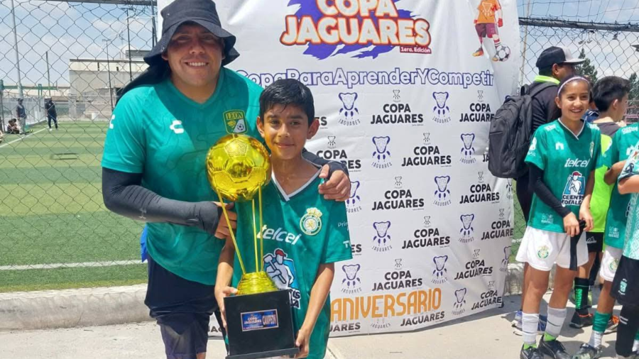 El futbolista saltillense participará en pruebas en la Universidad del Fútbol y Ciencias del Deporte.