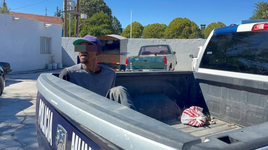 Vecinos afirmaron que el hombre ya había sido denunciado en varias ocasiones por robos y daños a vehículos.